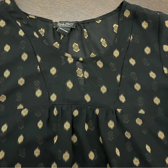 Lucky brand  black/ gold sheer women’s top size medium - Picture 3 of 6